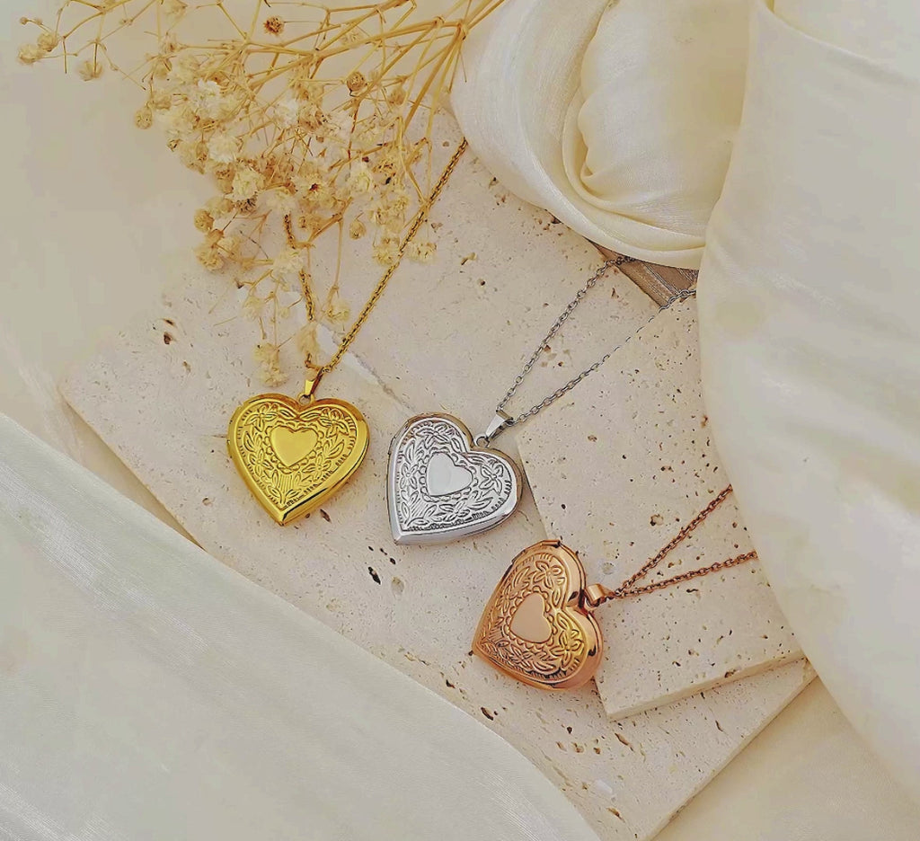 Raise Heart Photo Heart Locket Necklace