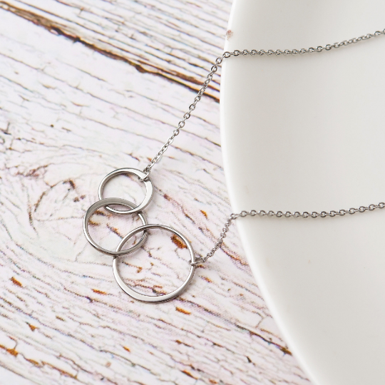 "Three Generations" Card and Triple Ring Necklace