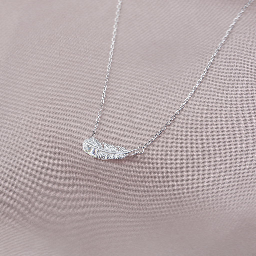 "Nurses are Angel" Card and Feather Necklace