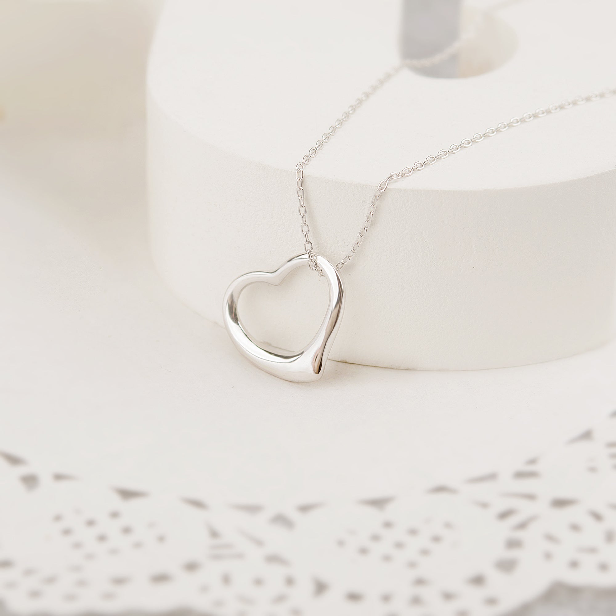 Interlocked Heart Necklace - To My Girlfriend - When I Looked Into You -  Gifts Holder
