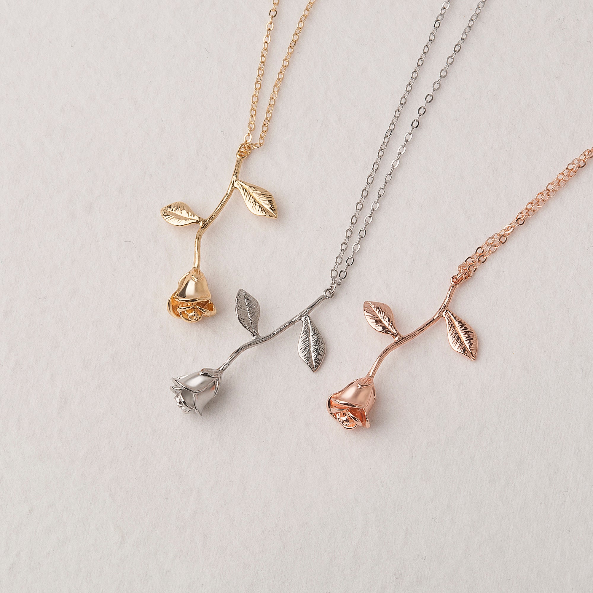 "To my beautiful Mom" Rose Necklace